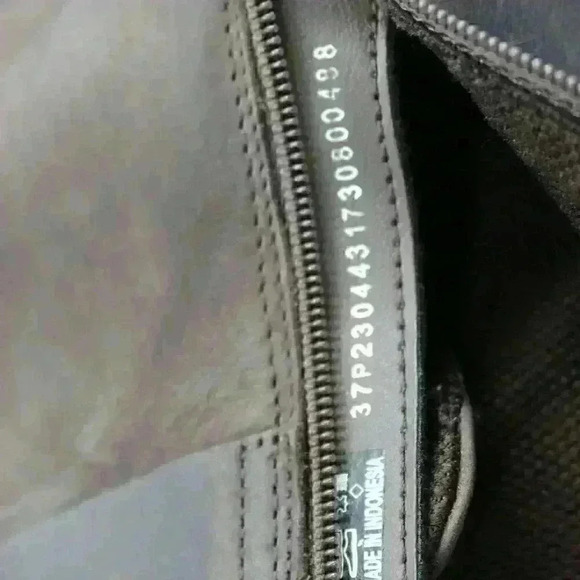 Ecco Women's Taupe Leather Side Zip Up Ankle Boots - Picture 8 of 11